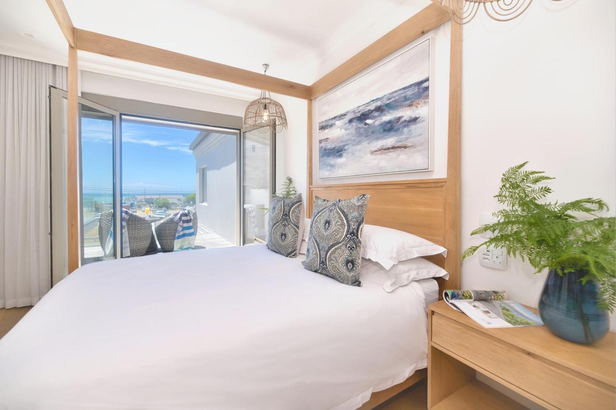 Oceans Guest House&Luxurious Apartments Struisbaai Extérieur photo