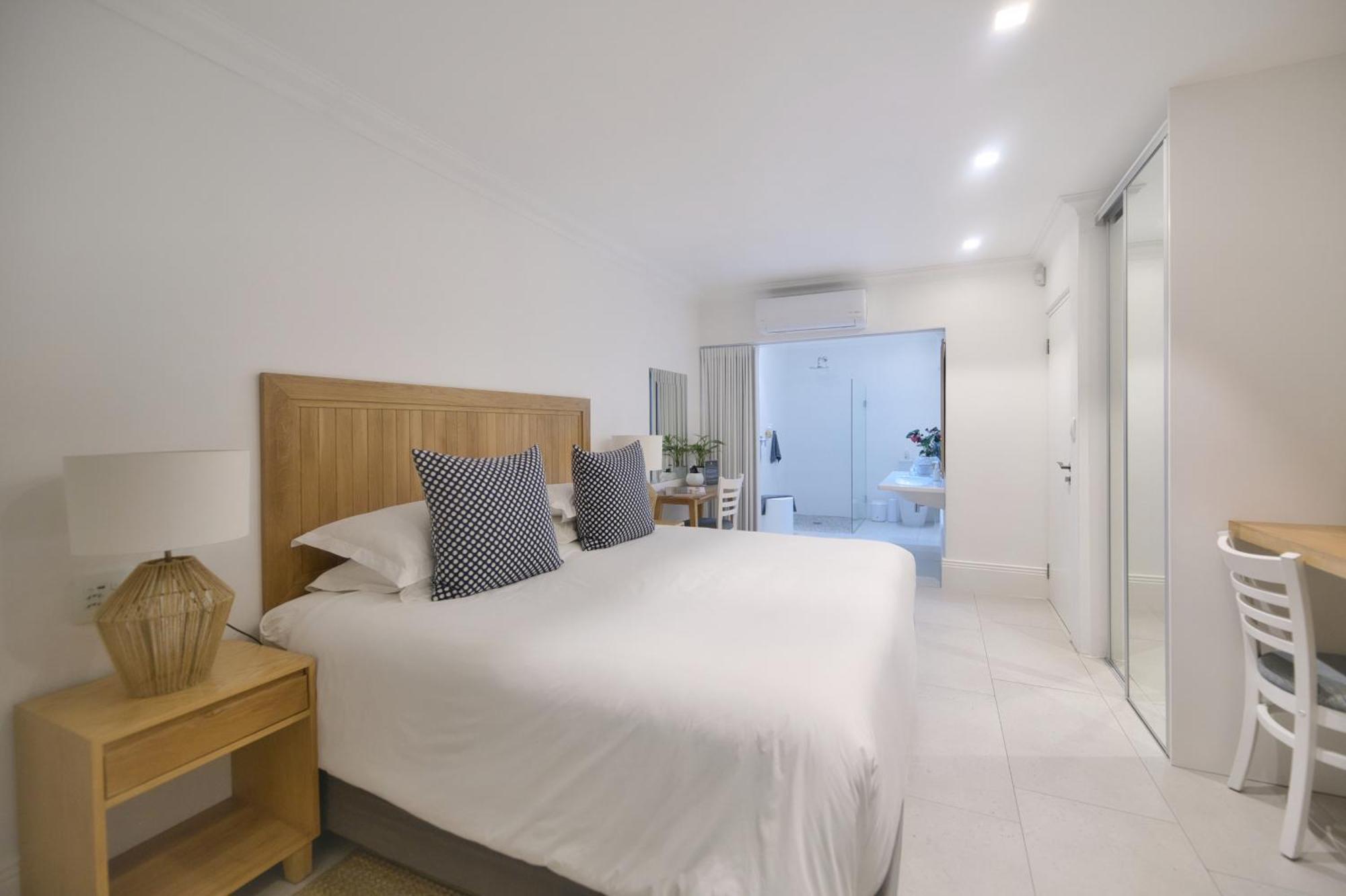 Oceans Guest House&Luxurious Apartments Struisbaai Extérieur photo