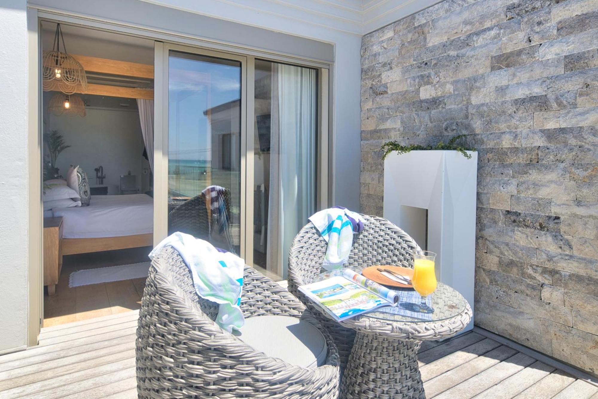Oceans Guest House&Luxurious Apartments Struisbaai Extérieur photo