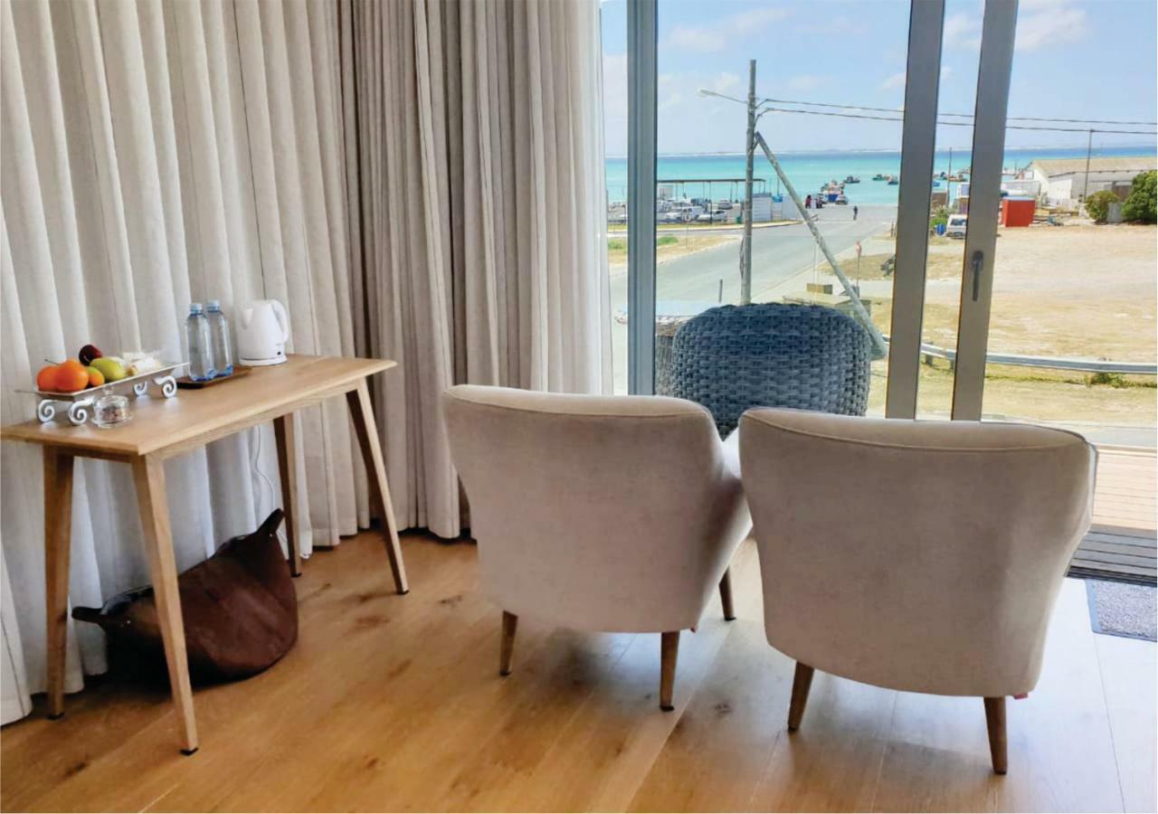 Oceans Guest House&Luxurious Apartments Struisbaai Extérieur photo